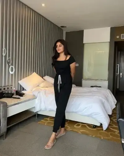 Call Girls Sendhwa Cash On Delivery