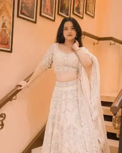 Escort Sendhwa