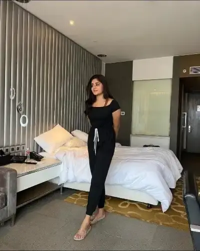 Call Girls Service in Sendhwa